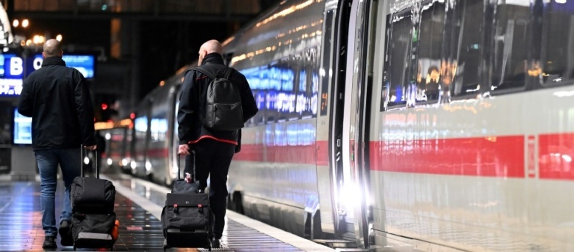 DB-Chefin Palla wirbt bei Fahrgästen um Geduld bei Streckensanierungen