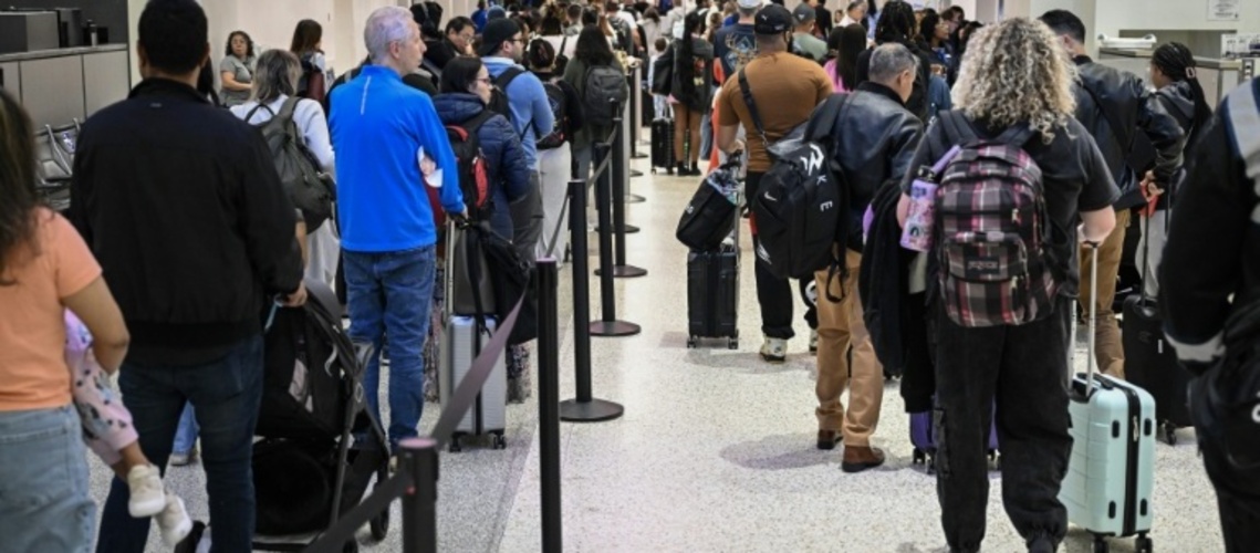 Haushaltsstreit: Trump droht mit Einsatz von ICE-Mitarbeitern an Flughäfen