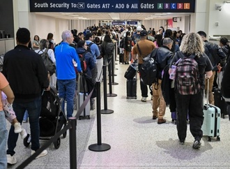 Haushaltsstreit: Trump droht mit Einsatz von ICE-Mitarbeitern an Flughäfen
