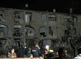 Mehr als 90 Verletzte bei Raketenangriffen nahe israelischer Atomanlage