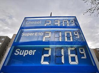 IHK sieht Wirtschaft durch teure Energie stark belastet