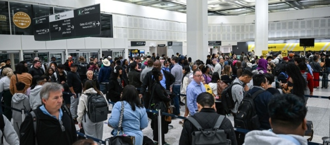 Haushaltsstreit: Trump kündigt Einsatz von ICE-Mitarbeitern an Flughäfen an