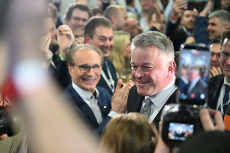 Hochrechnungen: CDU gewinnt Landtagswahl in Rheinland-Pfalz deutlich vor SPD