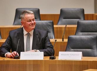 Schweitzer verspricht CDU Bildung einer ''ordentlichen Regierung''