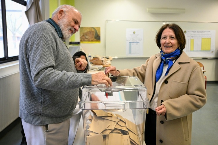 Kommunalwahl in Frankreich: RN erobert 30 Städte, aber nicht Toulon