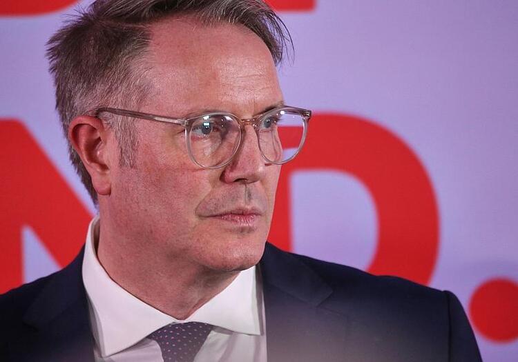 Schweitzer will SPD in Koalitionsverhandlungen mit CDU führen