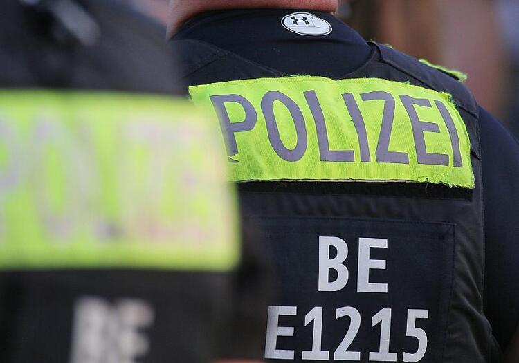 Stadtweite Razzia nach Strom-Anschlag in Berlin