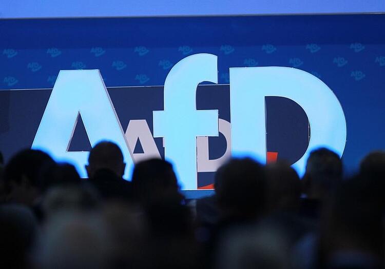 AfD-Vorstand zieht Ausschlussantrag gegen Jugendfunktionär zurück