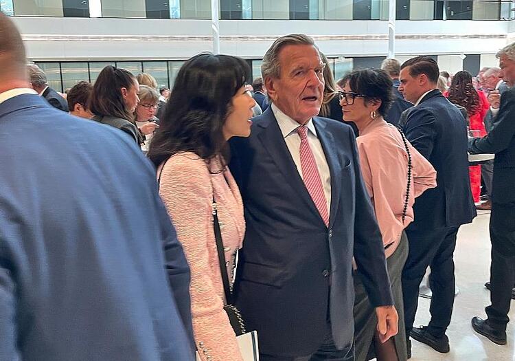 Schröder ruft SPD zu 