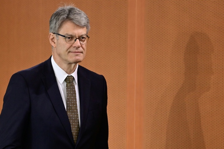 Verkehrsminister Schnieder: Bundesregierung wird Klimaziele einhalten