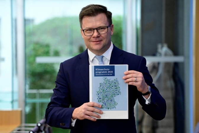 Klimaschutzprogramm soll CO2-Ausstoß verringern - Umwelthilfe kündigt Klimaklage an