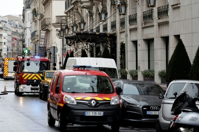Brand in Pariser Luxushotel ''Bristol'': 400 Menschen evakuiert