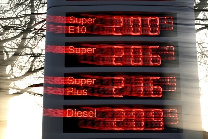 Hohe Spritpreise: Umwelthilfe schlägt autofreie Sonntage vor