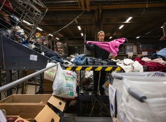 ''Massenhaft'' Fast Fashion: Umweltminister will Hersteller in die Pflicht nehmen