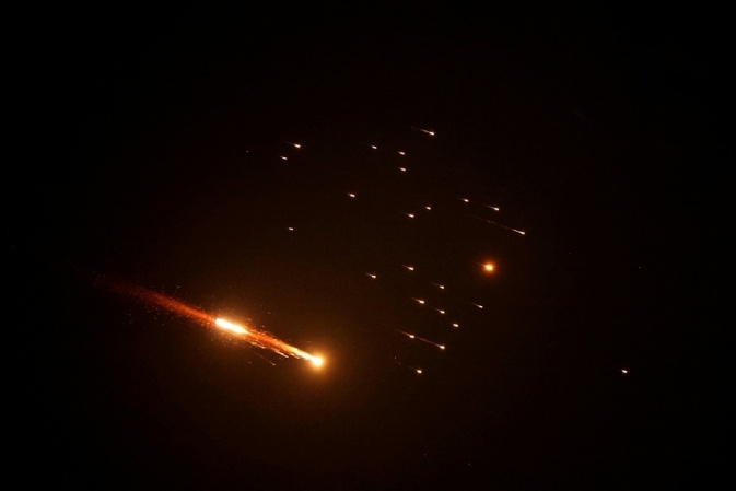 Mindestens ein Toter und zwei Verletzte bei iranischem Raketenangriff auf Israel