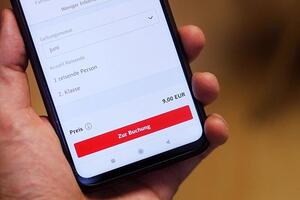 Ölkrise: Schnieder lehnt Rückkehr zu Neun-Euro-Ticket ab