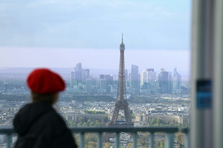 Pariser Hochhaus Tour Montparnasse schließt für vier Jahre