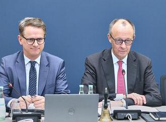 Forsa: Union weiter knapp vor AfD