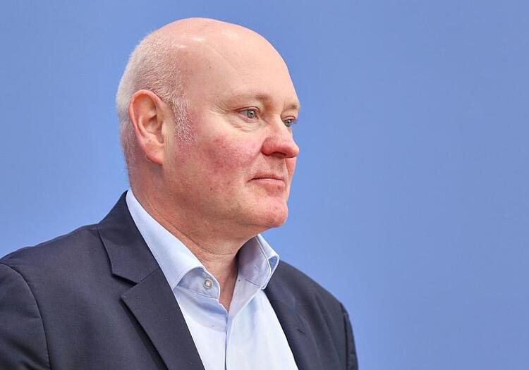 Wirtschaftsweiser Truger drängt auf Maßnahmen gegen Inflation