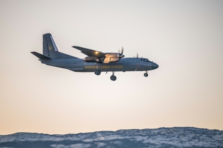 Russisches Militärflugzeug über der Krim abgestürzt - Alle 29 Insassen tot