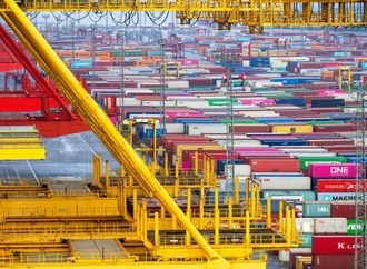 Frühjahrsgutachten der Wirtschaftsinstitute: Wachstumsprognose mehr als halbiert