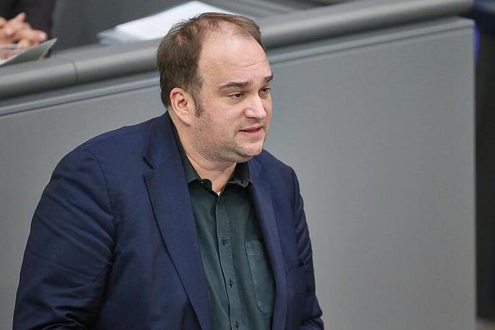 Spritpreise: SPD will Direktzahlungen an Geringverdiener