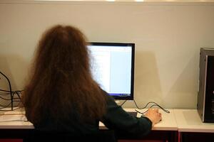 Spritpreise: DGB setzt sich für mehr Homeoffice ein