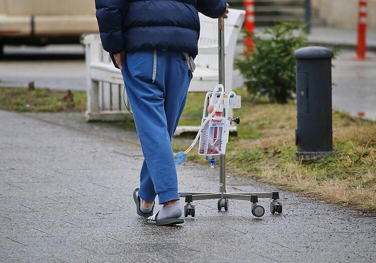 DGB lehnt Sparvorschläge der Gesundheitskommission ab