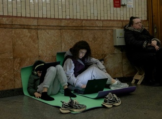 Massive russische Luftangriffe auf Ukraine am hellichten Tage - Selenskyj kritisiert ''Eskalation'' an