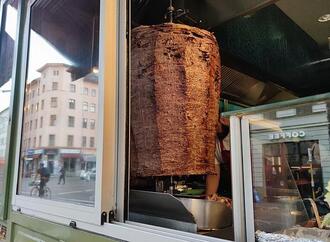 Lauterbach empfiehlt nun doch Fleischkonsum - gegen Demenz