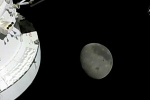 Artemis-2-Astronauten nach Rekord auf dem Rückweg zur Erde