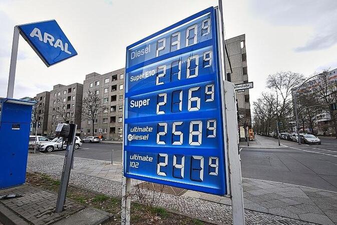 Aiwanger kritisiert neue Tankstellen-Regel als ''peinlich''