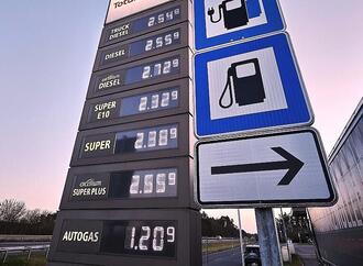 Dieselpreis erreicht neues Allzeithoch - Benzin knapp darunter