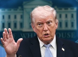 Trump warnt Teheran vor Erheben von Mautgebühren in Straße von Hormus