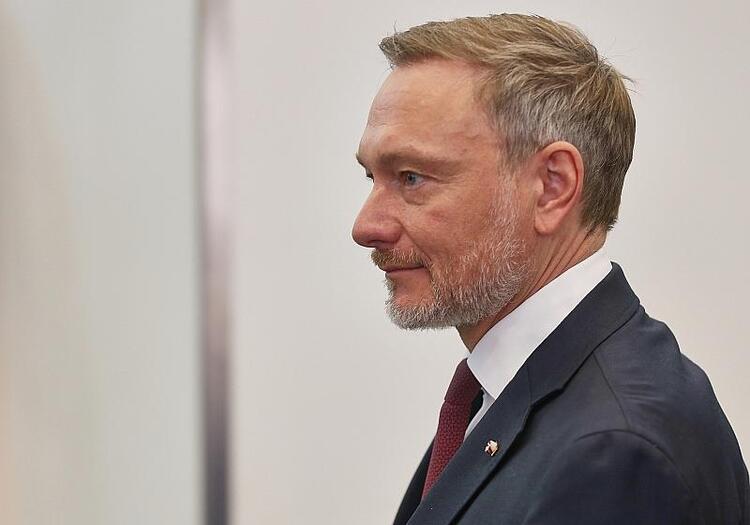 Lindner wirbt für erneuten Tankrabatt