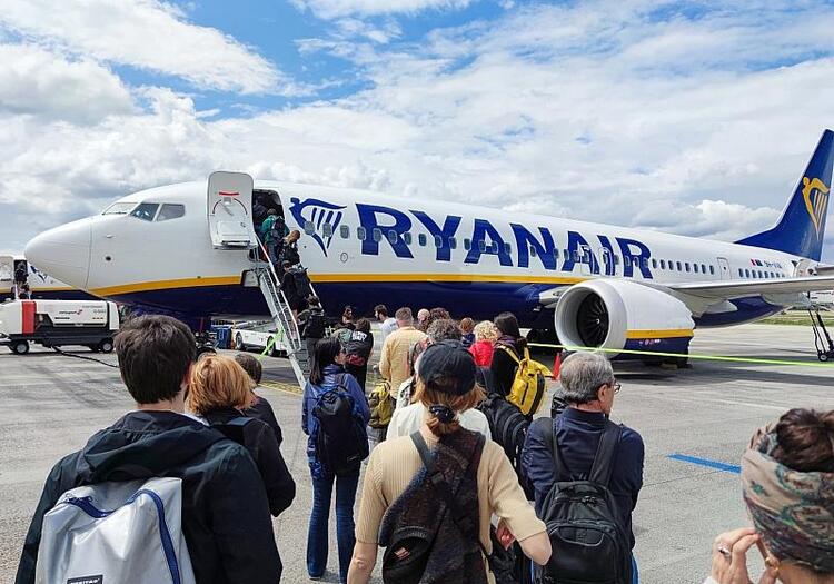 Kerosin-Preise: Ryanair schließt Flugstornierungen nicht aus