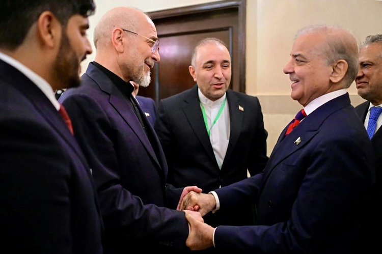 Weißes Haus: USA führen mit Iran und Pakistan direkte Dreiergespräche