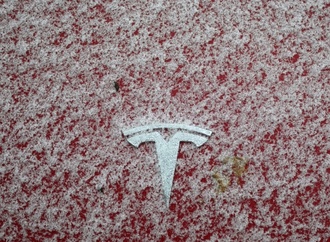 Erstmals in Europa: Niederlande erlauben Nutzung von Tesla-Selbstfahrfunktion