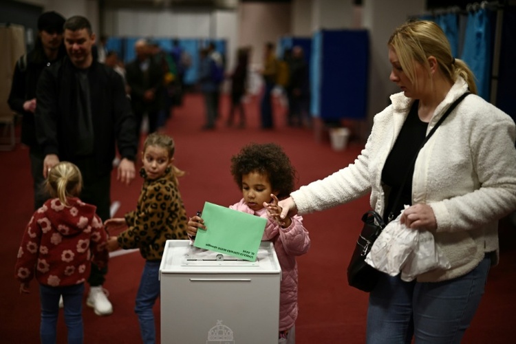 Wahl in Ungarn: Rekord-Beteiligung von über 50 Prozent bis zum Mittag