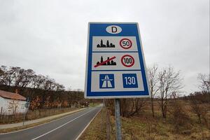 Deutsche zu zeitlich begrenztem Tempolimit auf Autobahnen gespalten