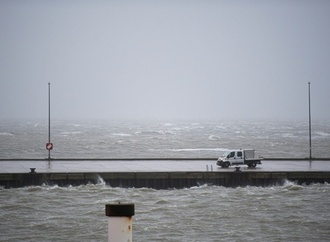 Bundesamt warnt vor Sturmflutrisiken - Aufbau störungssicherer Navigationssysteme