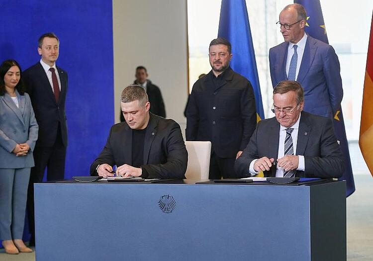 Berlin und Kiew vereinbaren Austausch digitaler Gefechtsdaten