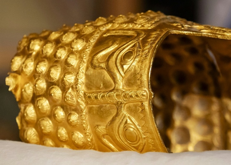Lange Haftstrafen für Goldhelm-Diebstahl aus Museum in Niederlanden gefordert