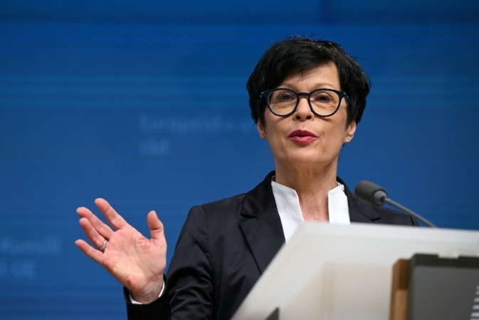 EU-Erweiterungskommissarin: Orbans Niederlage ist Schub für EU-Beitritt der Ukraine