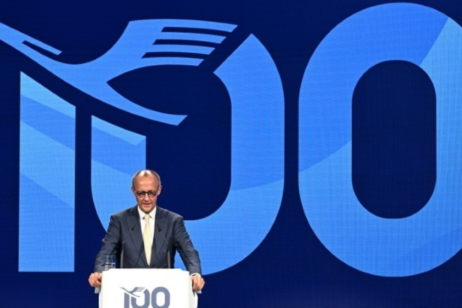 Merz unterstreicht Bedeutung der Lufthansa und des Luftverkehrs für Deutschland