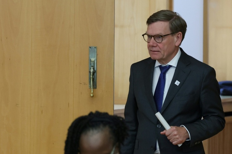 Sudan-Konferenz in Berlin sagt Bürgerkriegsland mehr als 1,3 Milliarden Euro zu