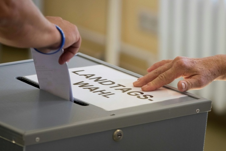 Umfrage: CDU in Schleswig-Holstein trotz Verlusten vorne - Grüne legen zu