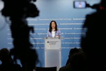 Reiche will Industriestrompreis bürokratiearm umsetzen