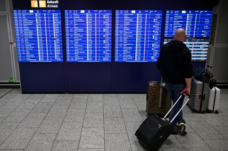 Pilotenstreik: Erneut hunderte Flüge gestrichen