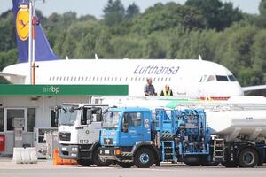 Finanzminister fordert Vorbereitungen für Kerosinmangel